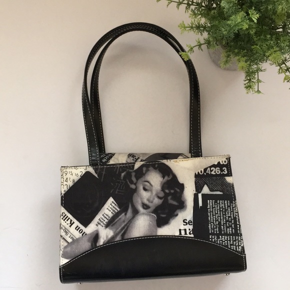 Handbags - Adorable black and ivory handbag